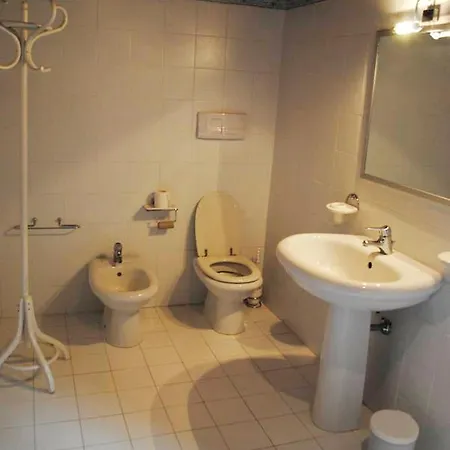 Sleeps 22 With Pool And Wifi Villa