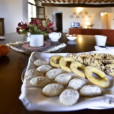 Sleeps 22 With Pool And Wifi Sovignano